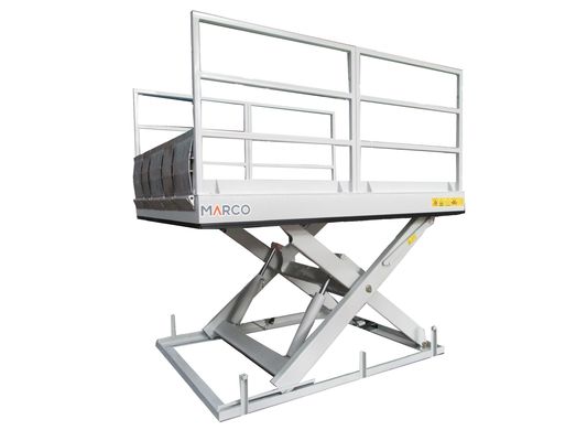 Personnalisation M3-025130-D2K Table du quai de chargement avec manche et volet de chargement